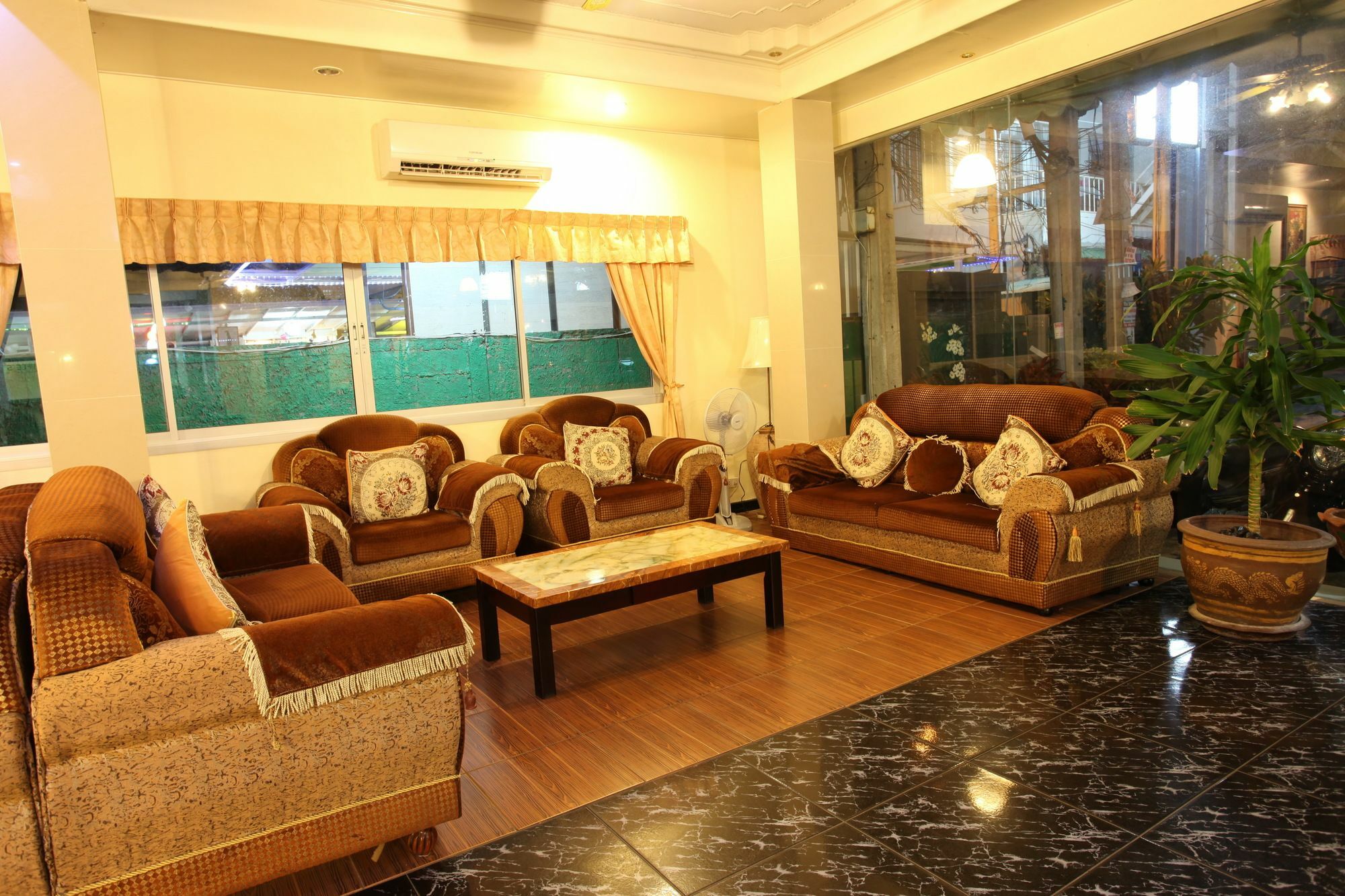 Home Pattaya Hotel Eksteriør bilde